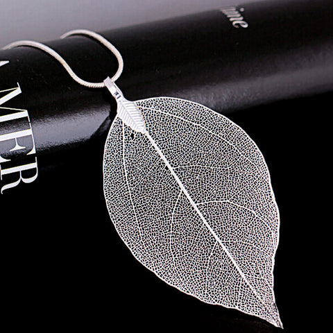 Women Special Leaves Leaf Sweater Pendant Necklace Ladies Long Chain Jewelry Women Special Leaves Leaf Sweater Pendant Necklace Ladies Long Chain Jewelry