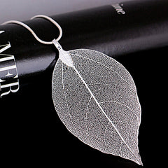 Women Special Leaves Leaf Sweater Pendant Necklace Ladies Long Chain Jewelry